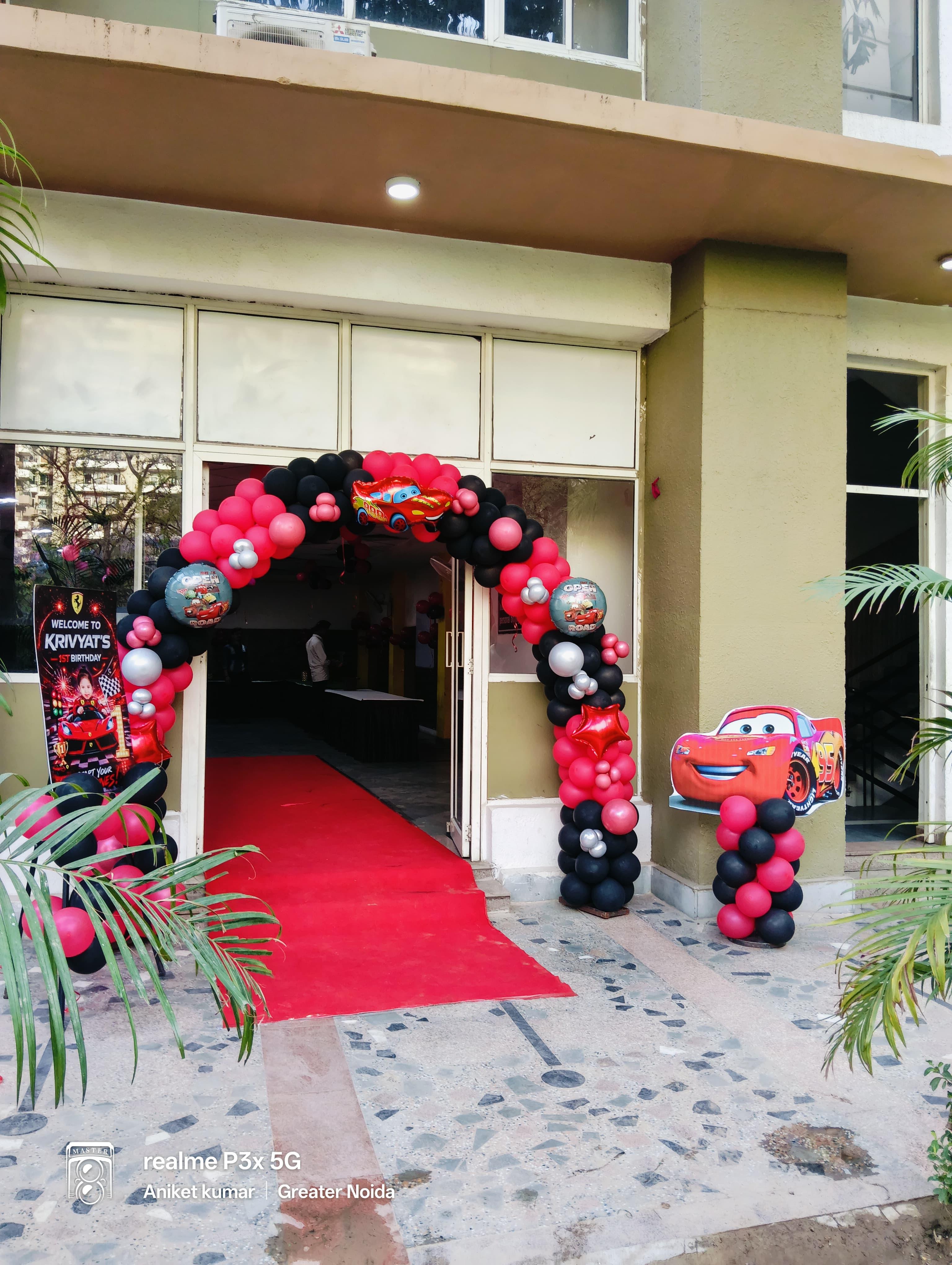 Welcome Gate Decor 